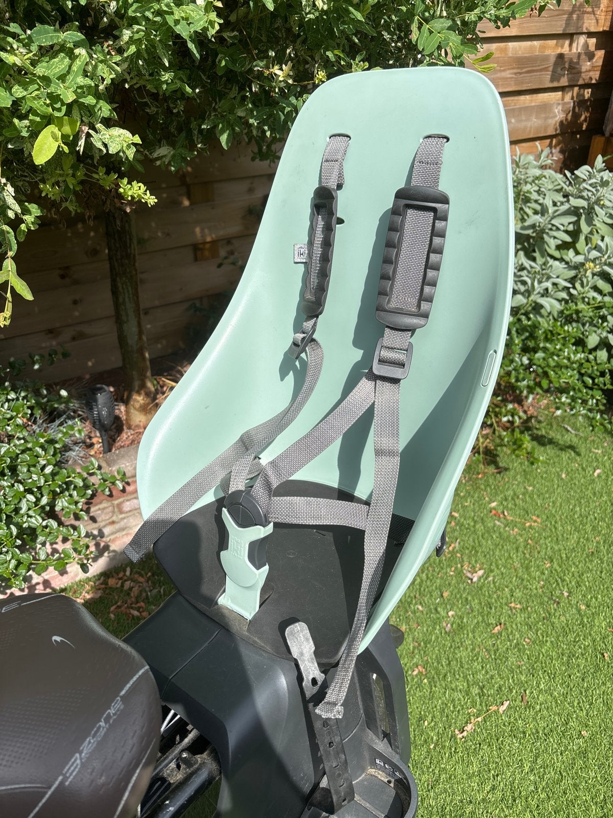 Urban Iki fietsstoeltje achter met extra adapter, Ophalen, Achterzitje, 9 t/m 36 kg, Gebruikt