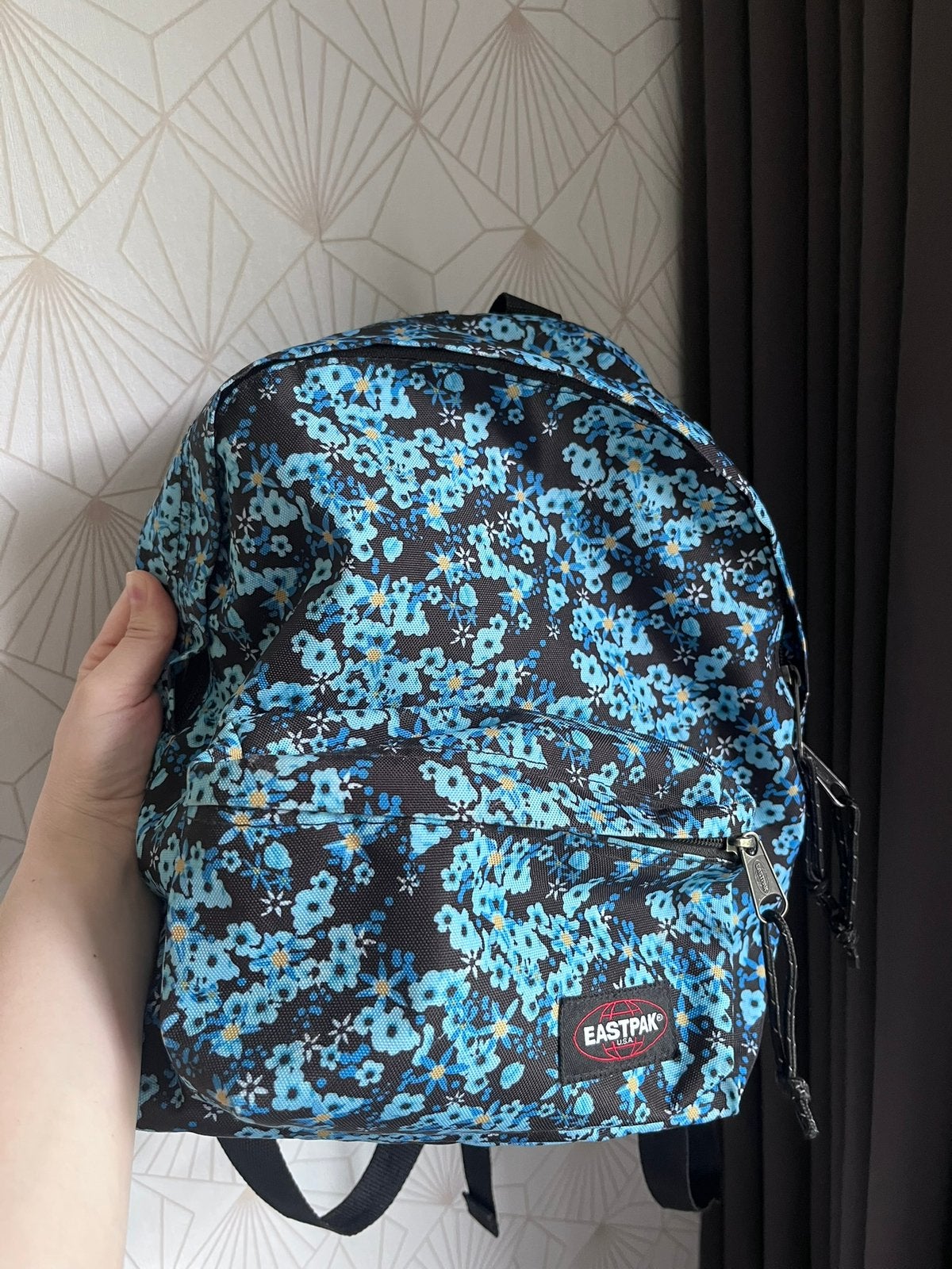 Kleine Eastpak rugzak met bloemenprint, Sieraden, Tassen en Uiterlijk, Tassen | Rugtassen, Ophalen, Gebruikt, Minder dan 30 cm