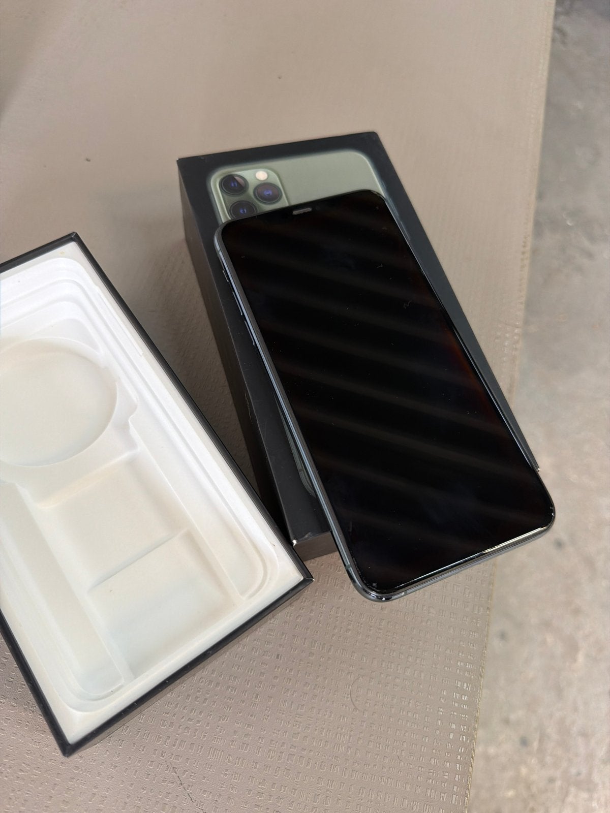 iPhone 11 Pro Max 64GB Midnight Green, Telecommunicatie, Ophalen of Verzenden, 64 GB, Zonder simlock, Zonder abonnement