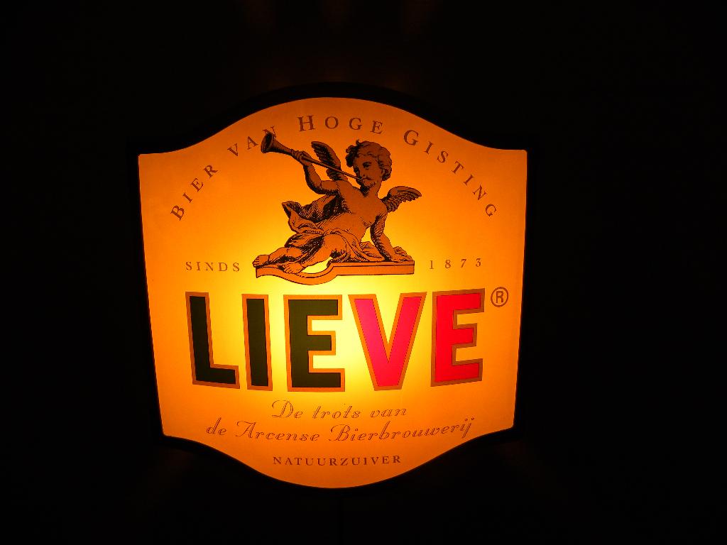 Lieve bier, reclame lichtbak, Verzamelen, Biermerken, Ophalen of Verzenden, Zo goed als nieuw, Reclamebord, Plaat of Schild, Overige merken