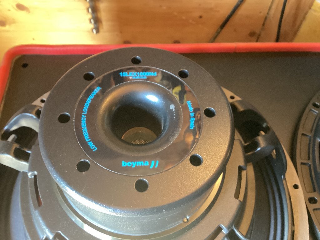 2 x Beyma 15LEX1000nd 15 inch neodym speakers, Gebruikt, Subwoofer, Ophalen of Verzenden, 150 watt of meer
