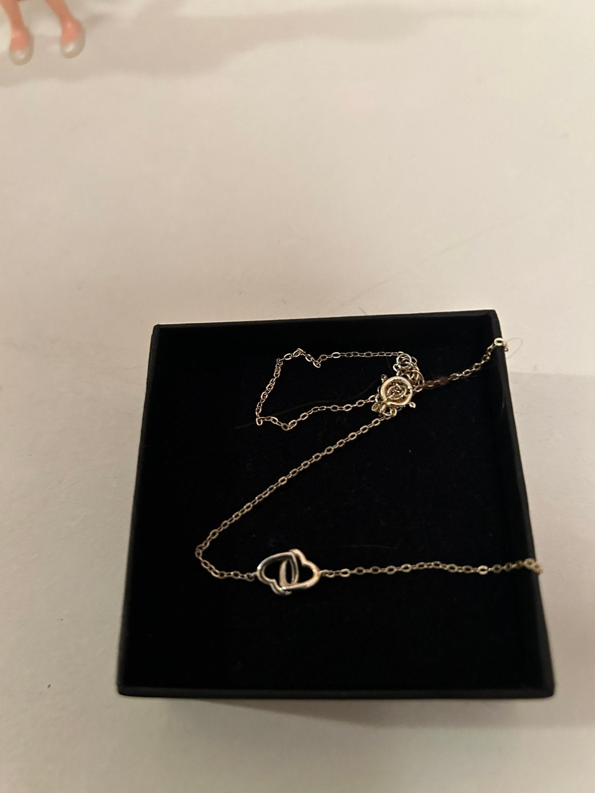 Goud kleur ketting 2 hartjes in elkaar 40 cm, Ophalen of Verzenden, Zo goed als nieuw, Goud