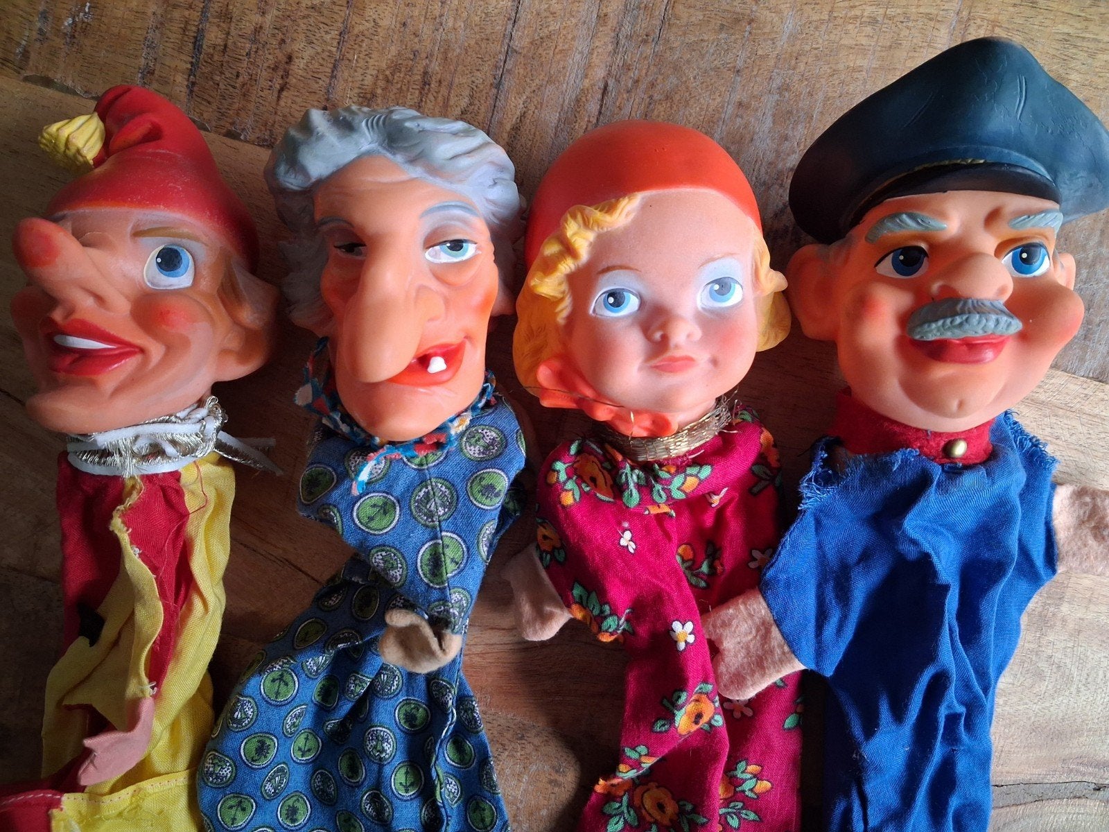 Vintage poppenkastpoppen set van 4, Kinderen en Baby's, Speelgoed | Poppen, Ophalen of Verzenden, Overige typen