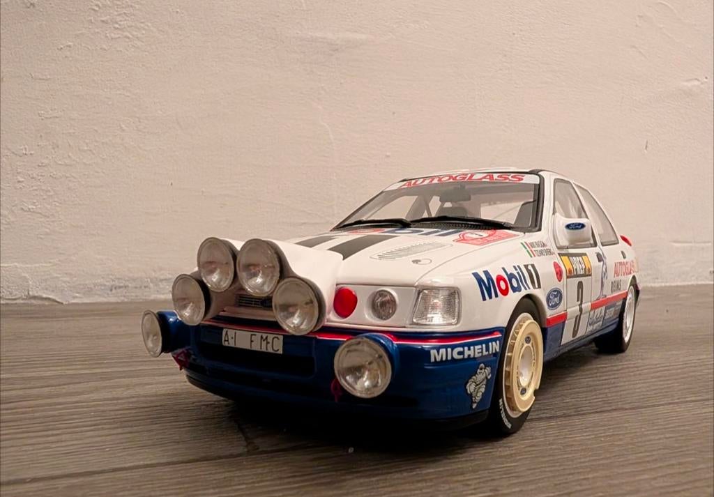 Ottomobile ot1091 Ford Sierra Cosworth 1:18, Hobby en Vrije tijd, Modelauto's | 1:18, Ophalen of Verzenden, Nieuw, Auto, OttOMobile