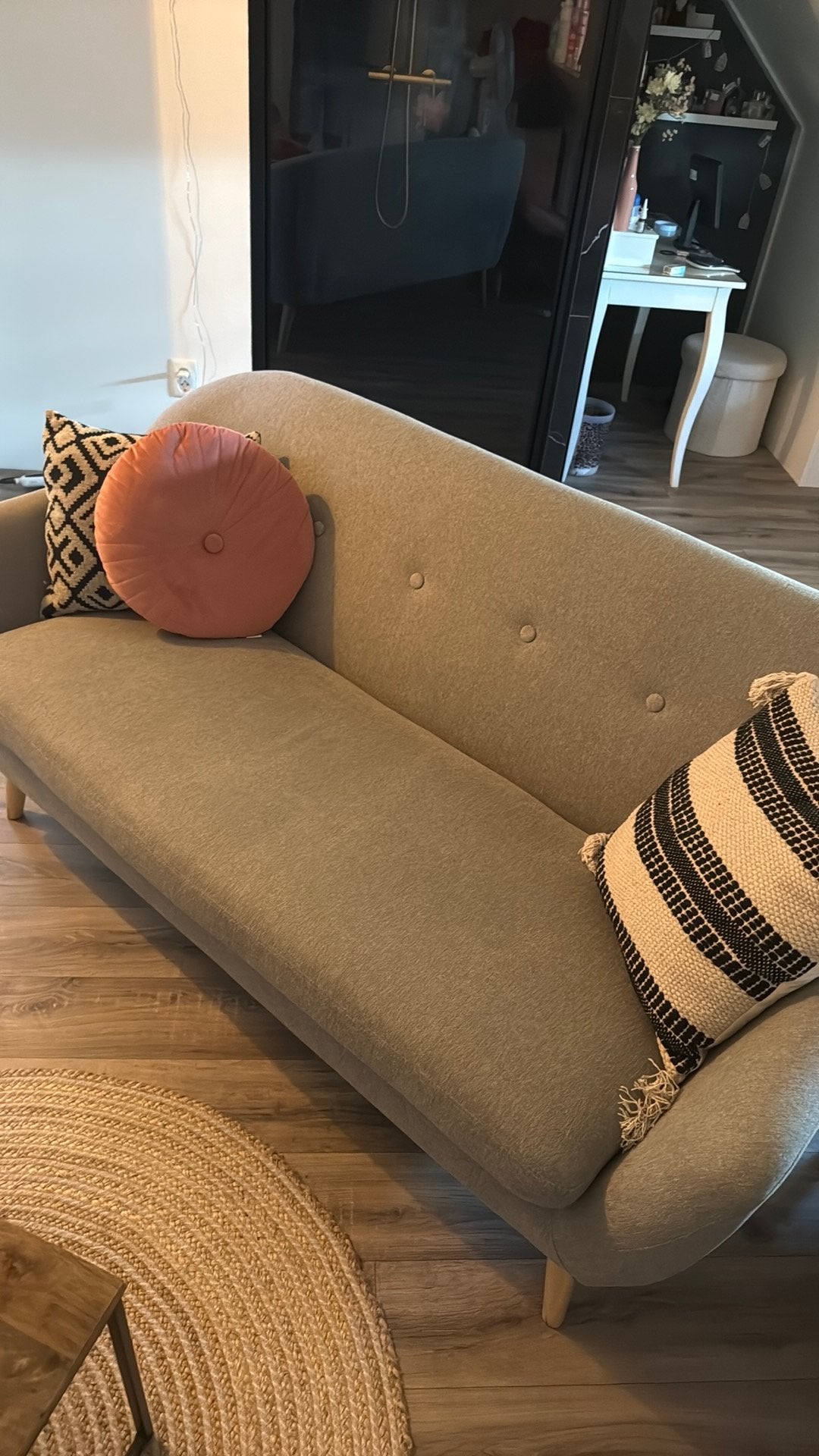 Bankje nieuwstaat, Ophalen, 150 tot 200 cm, Tweepersoons, 75 tot 100 cm