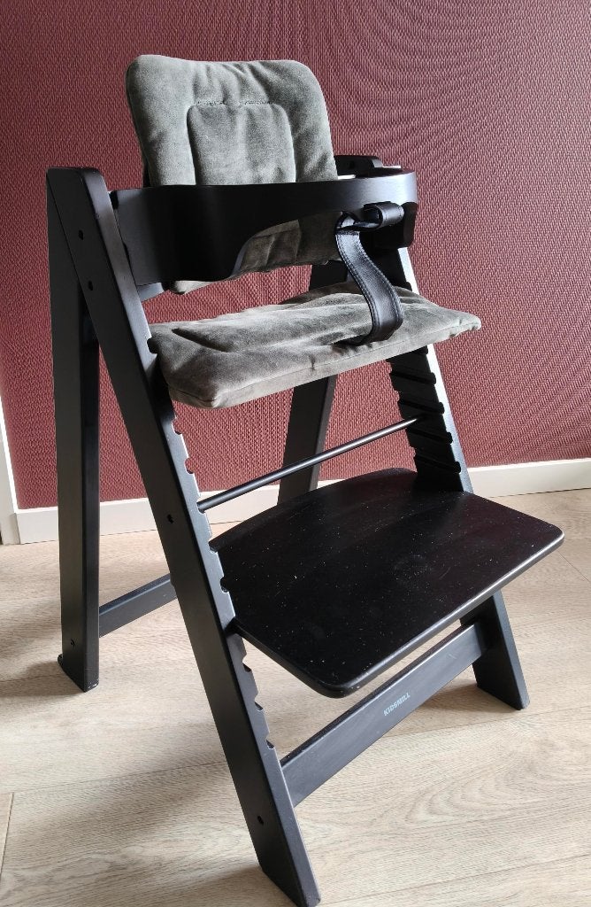 Kidsmill Up! kinderstoel - hunter, Kinderen en Baby's, Ophalen, Gebruikt, Meegroeistoel, Aanschuifbaar