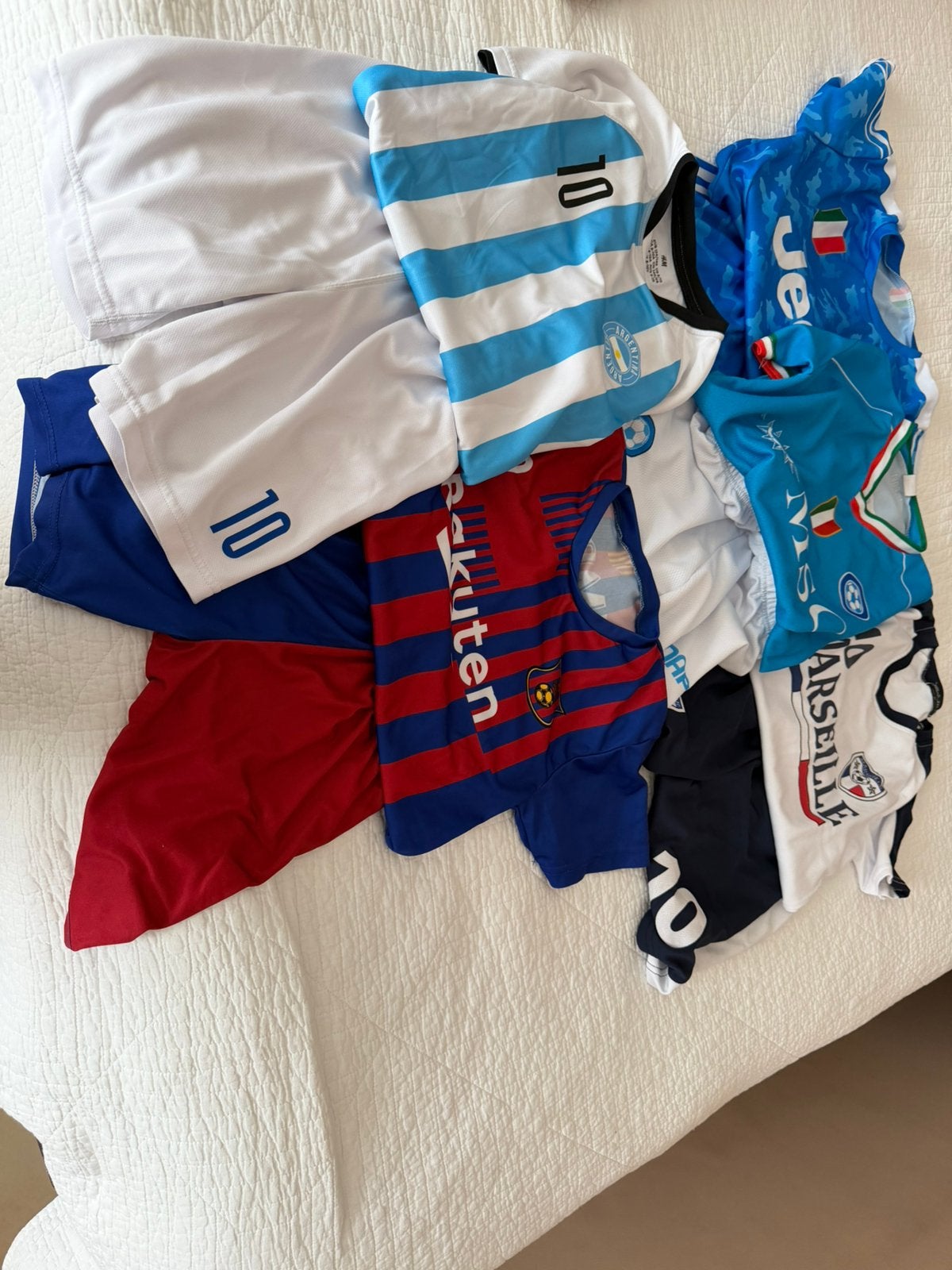 Voetbaltenues voor kinderen - Diverse clubs en maten +/- 140, Maat S, Ophalen of Verzenden, Gebruikt, Set