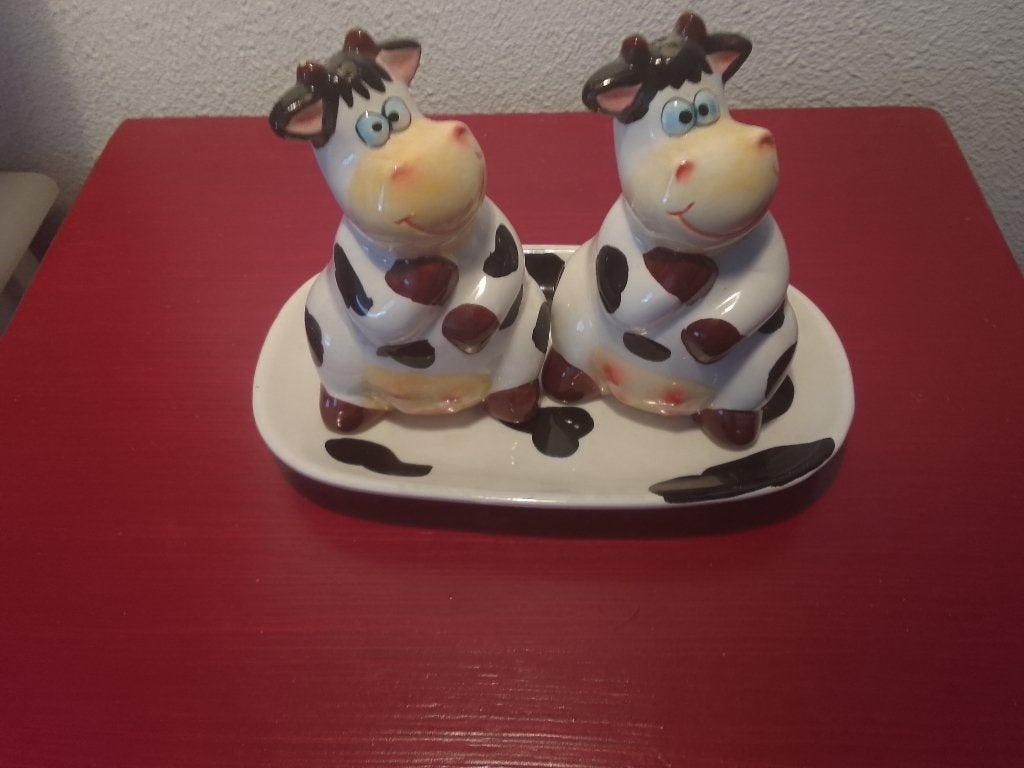 Peper en zoutstel met schaaltje koeienprint, Ophalen, Zo goed als nieuw