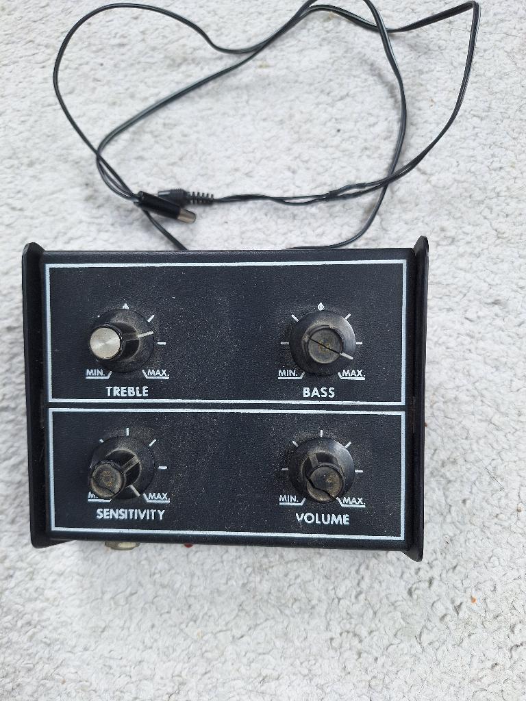 Barcus Berry Model 1330 Preamp, Ophalen of Verzenden, Zo goed als nieuw, Gitaar, Minder dan 50 watt