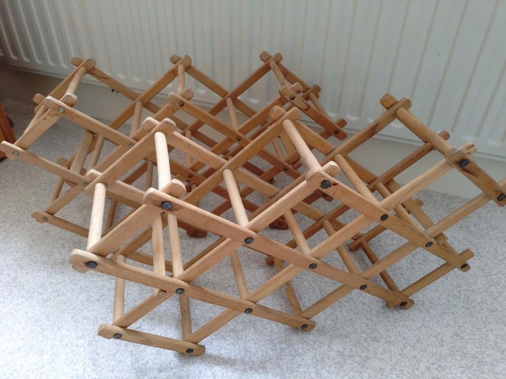 Twee houten vintage harmonica wijnrekken, Ophalen of Verzenden, Hout, Minder dan 50 cm, 5 tot 15 flessen