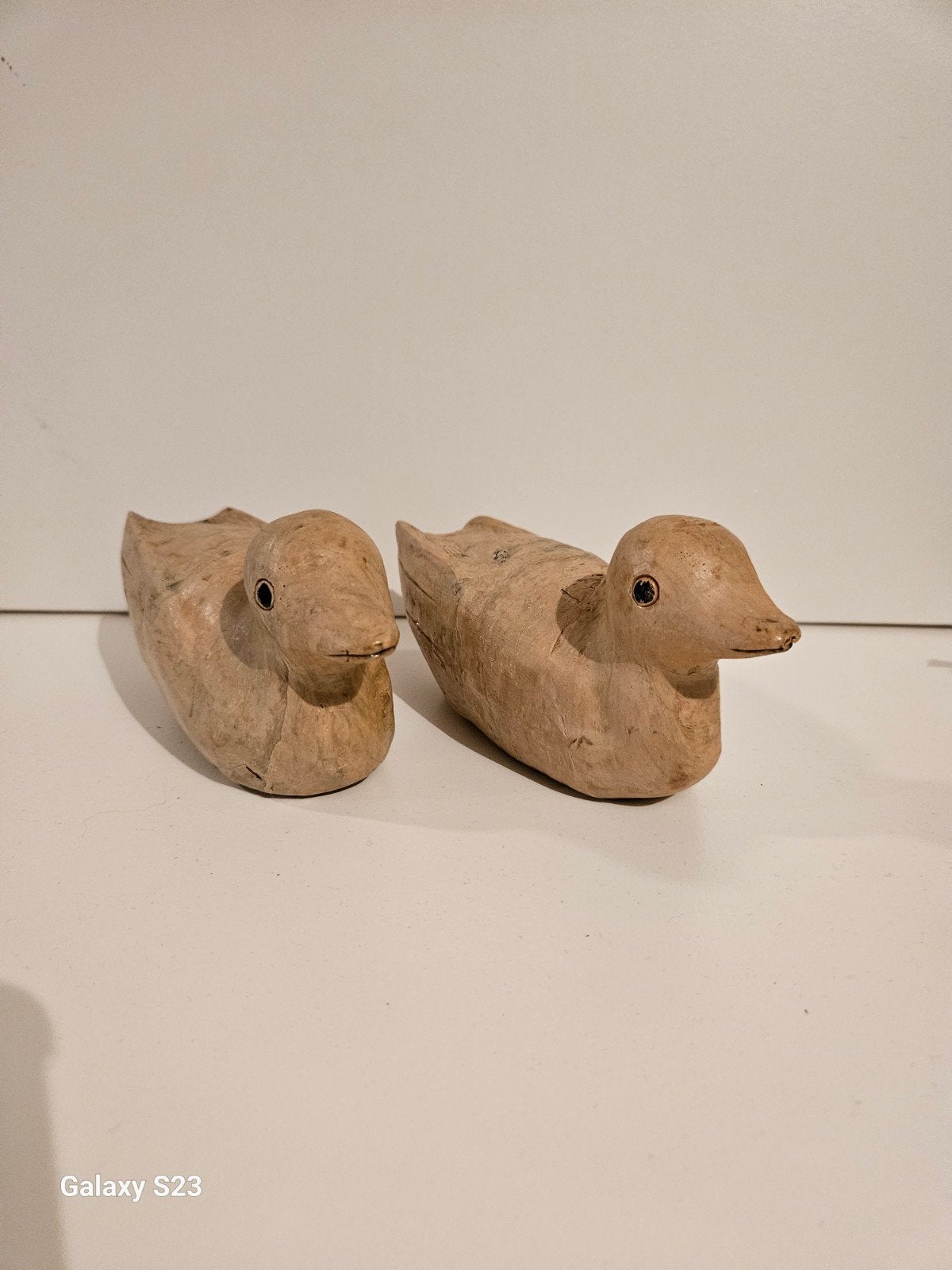 Set van 2 handgesneden houten eenden, Ophalen of Verzenden