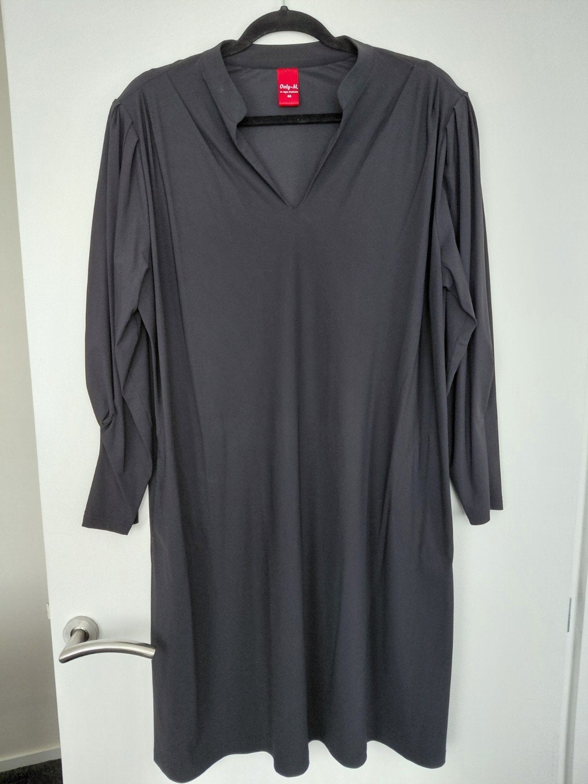 Te Koop: ONLY-M Jurk,  mt 46. Zwart met pofmouwen., Kleding | Dames, Grote Maten, Only-M, Ophalen of Verzenden, Zo goed als nieuw