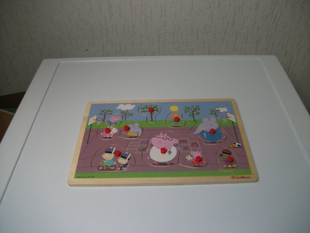 Puzzel Peppa Pig 9 delig Eichhorn, Ophalen of Verzenden, Gebruikt