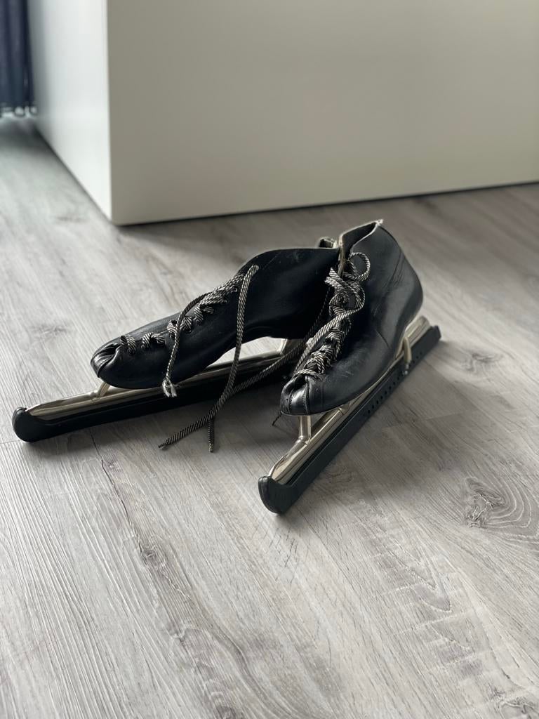 Klassieke leren noren schaatsen - Maat 43, Sport en Fitness, Schaatsen, Ophalen of Verzenden, Gebruikt, Noren, Viking