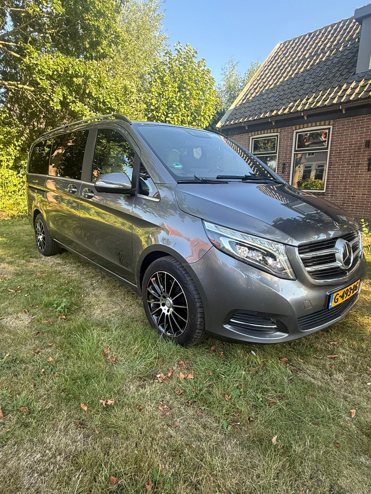 Mercedes-Benz V-Klasse Avantgarde V250/300, Auto's, Automaat, Achterwielaandrijving, 8 stoelen, 241 €/maand