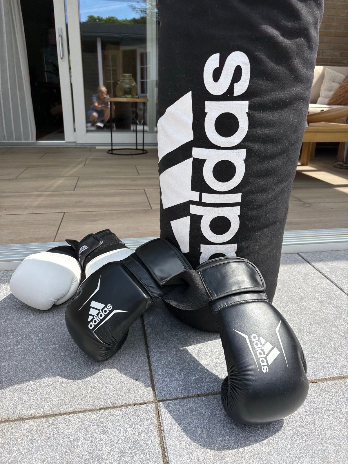 Bokszak en bokshandschoenen set - Adidas & TRNG, Sport en Fitness, Vechtsporten en Zelfverdediging, Maat XS of kleiner, Ophalen