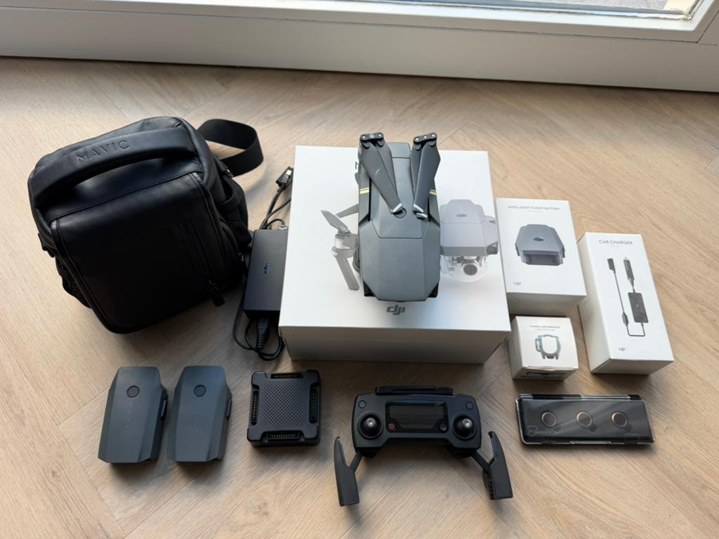 DJI Mavic Pro Fly more Combo, Cameradrone, 5 tot 10 kilometer, 15 tot 30 minuten, Zo goed als nieuw