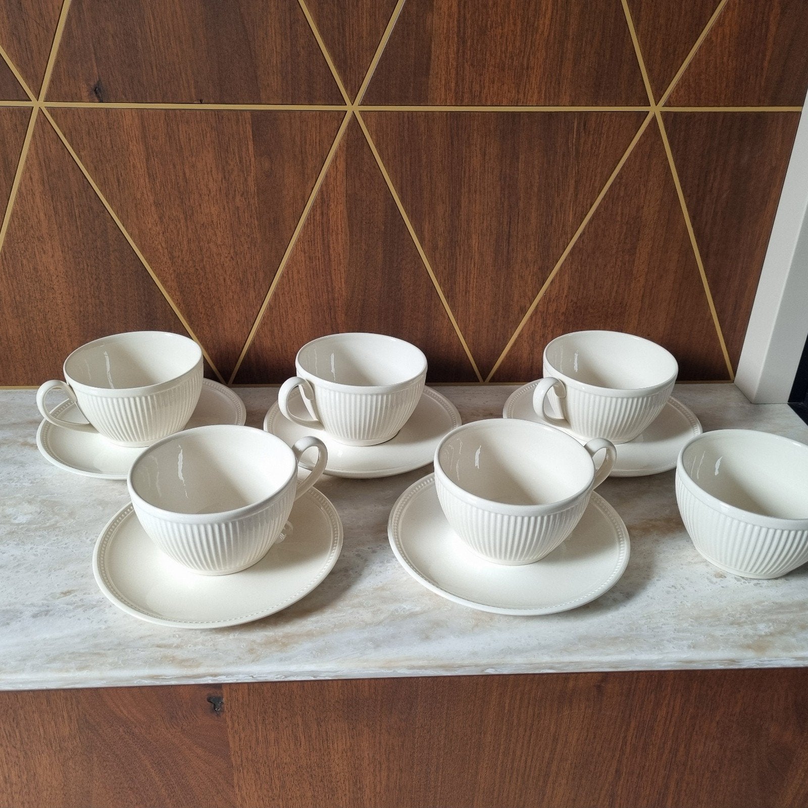 Wedgwood Windsor soepkom met schotel (4 stuks), Ophalen of Verzenden, Zo goed als nieuw, Porselein, Kop(pen) en/of Schotel(s)