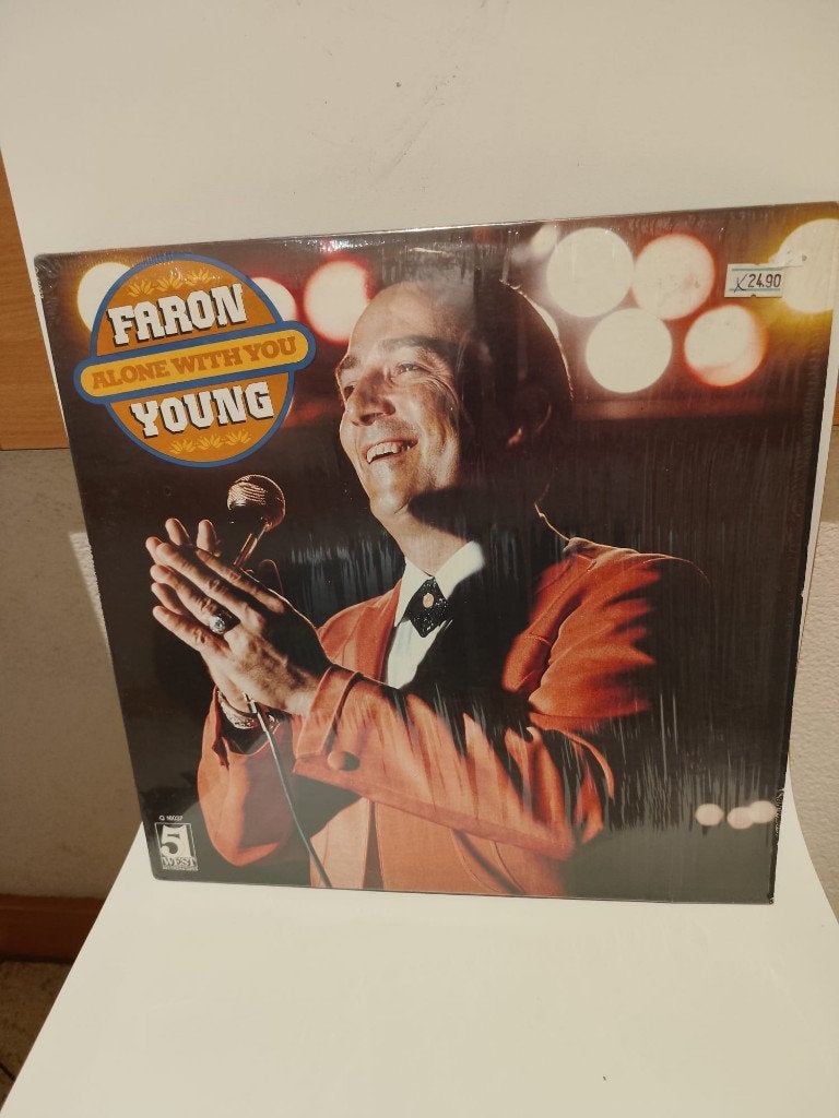 Faren Young. Alone With You. 16037. LP0138, LP, Gebruikt, Verzenden, 12 inch