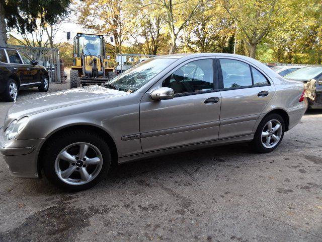 Mercedes C 180 compressor w 203 1.8 motorschade voor demonta, Gebruikt, -, Ophalen of Verzenden, -