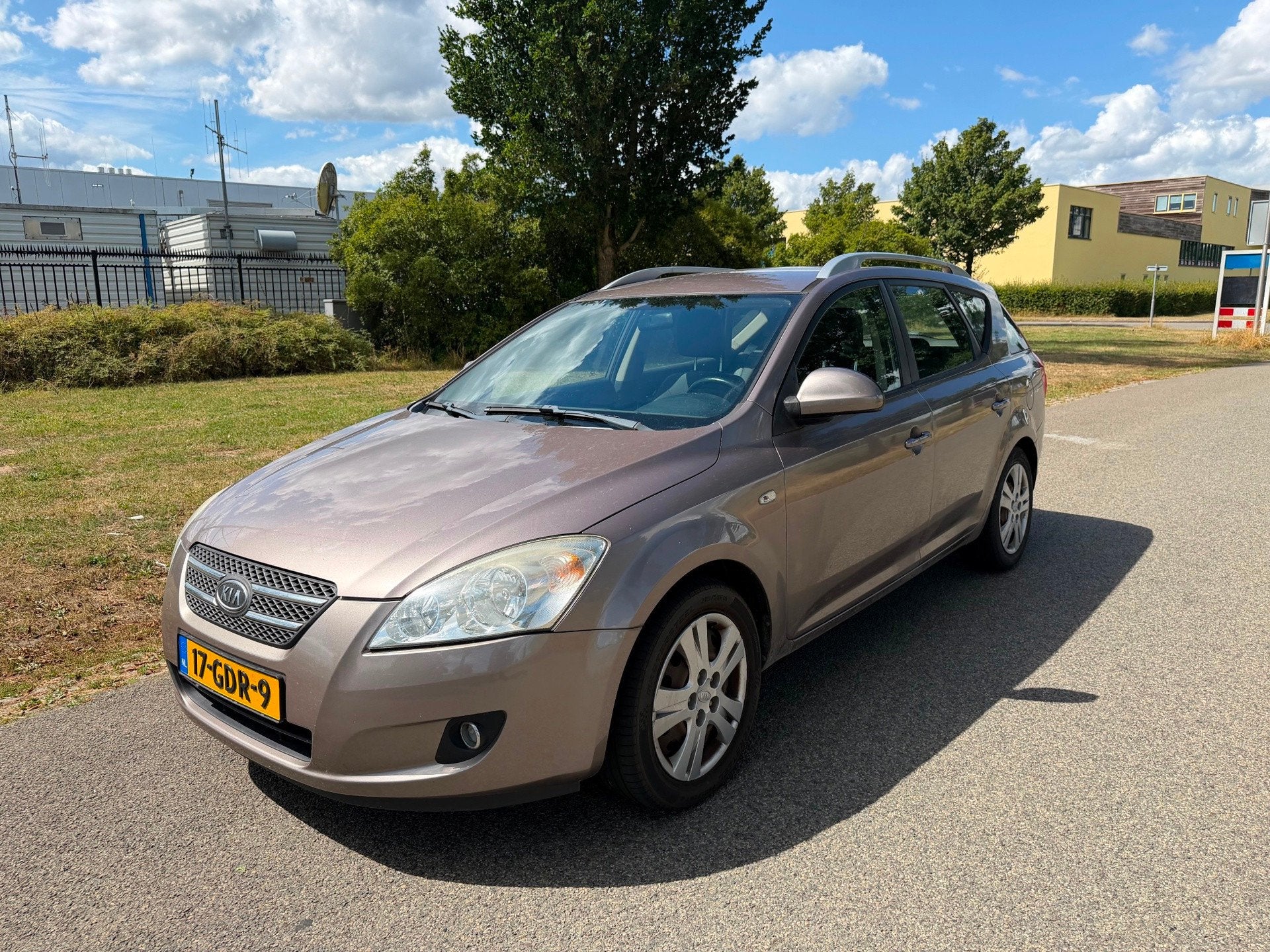 Kia Cee'd Sporty Wagon 1.6 CRDi X-ecutive Airco Nieuwe APK, Auto's, Voorwielaandrijving, Gebruikt, Automatische klimaatregeling