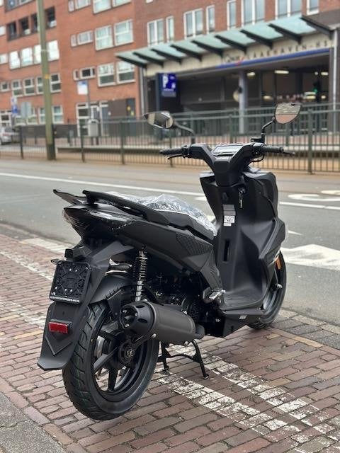 Kymco New Super 8 R 2026 E5+ 2026 ( kymco ), Fietsen en Brommers, Nieuw, 50 cc, Kymco