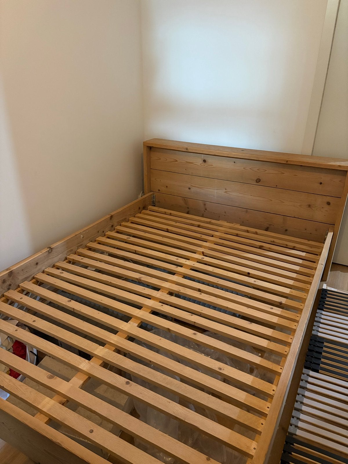 Steigerhouten tweepersoonsbed 140x200 met lattenbodem, Gebruikt, Overige kleuren, Tweepersoons, 200 cm