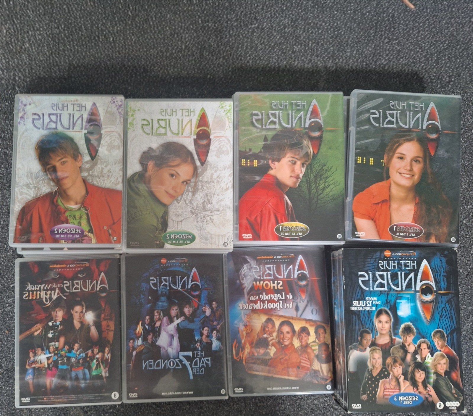 Het Huis Anubis DVD Boxen - seizoen 1,2 en 3(aleen deel 1), Cd's en Dvd's, Gebruikt, Alle leeftijden, Overige genres, Inclusief doosje