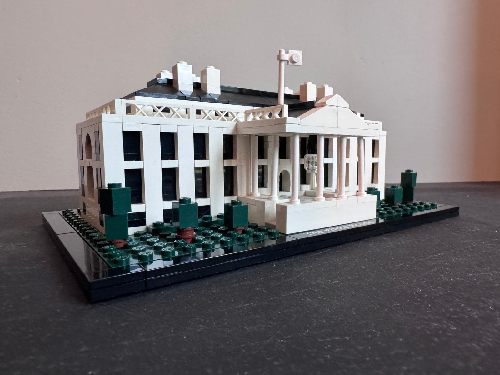 Lego white house 21006, Kinderen en Baby's, Speelgoed | Duplo en Lego, Ophalen of Verzenden, Zo goed als nieuw