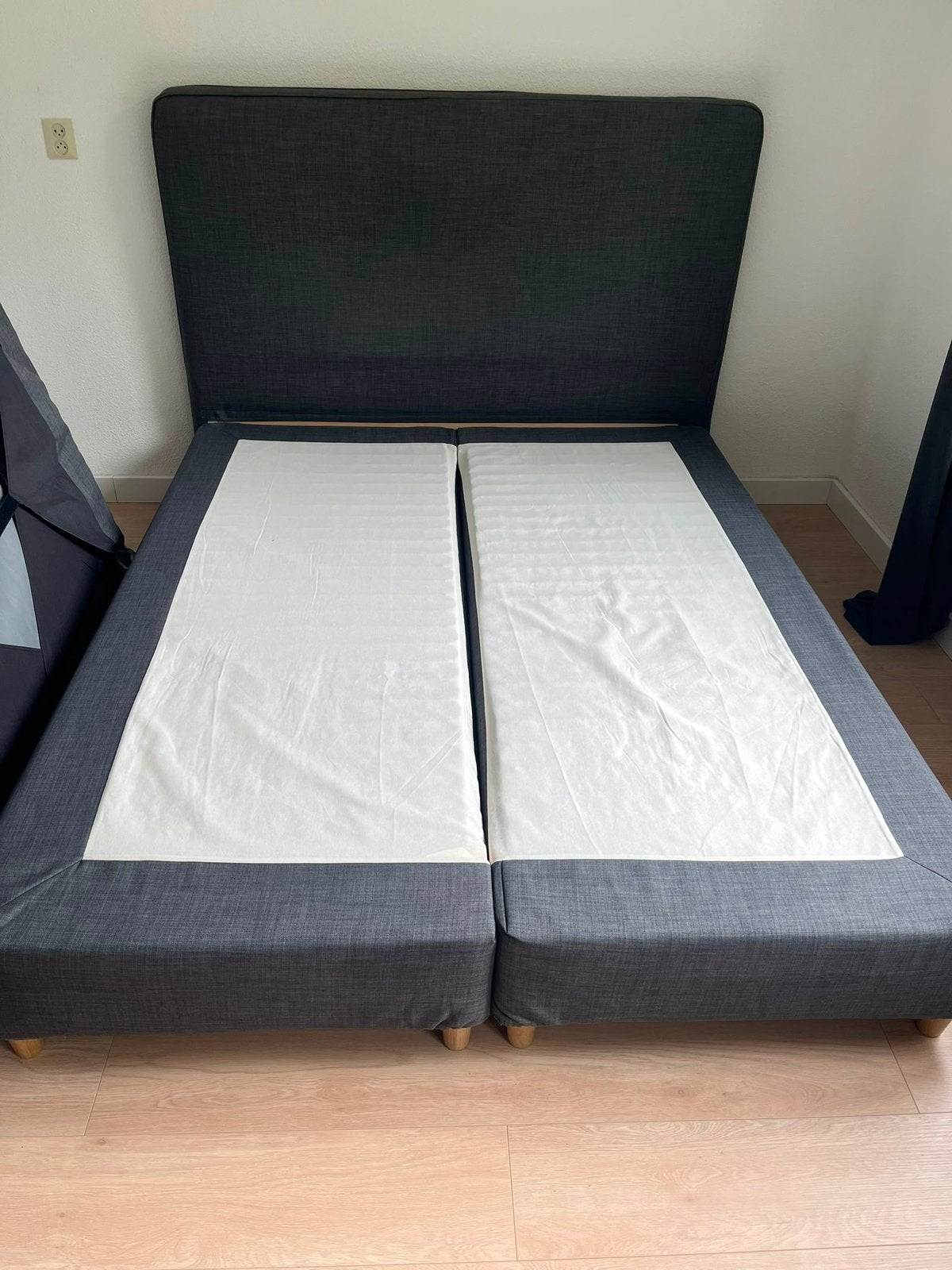Boxspring ikea “dunvik” 1.60x 2.00 meter, Ophalen, Zo goed als nieuw, Tweepersoons, 140 cm
