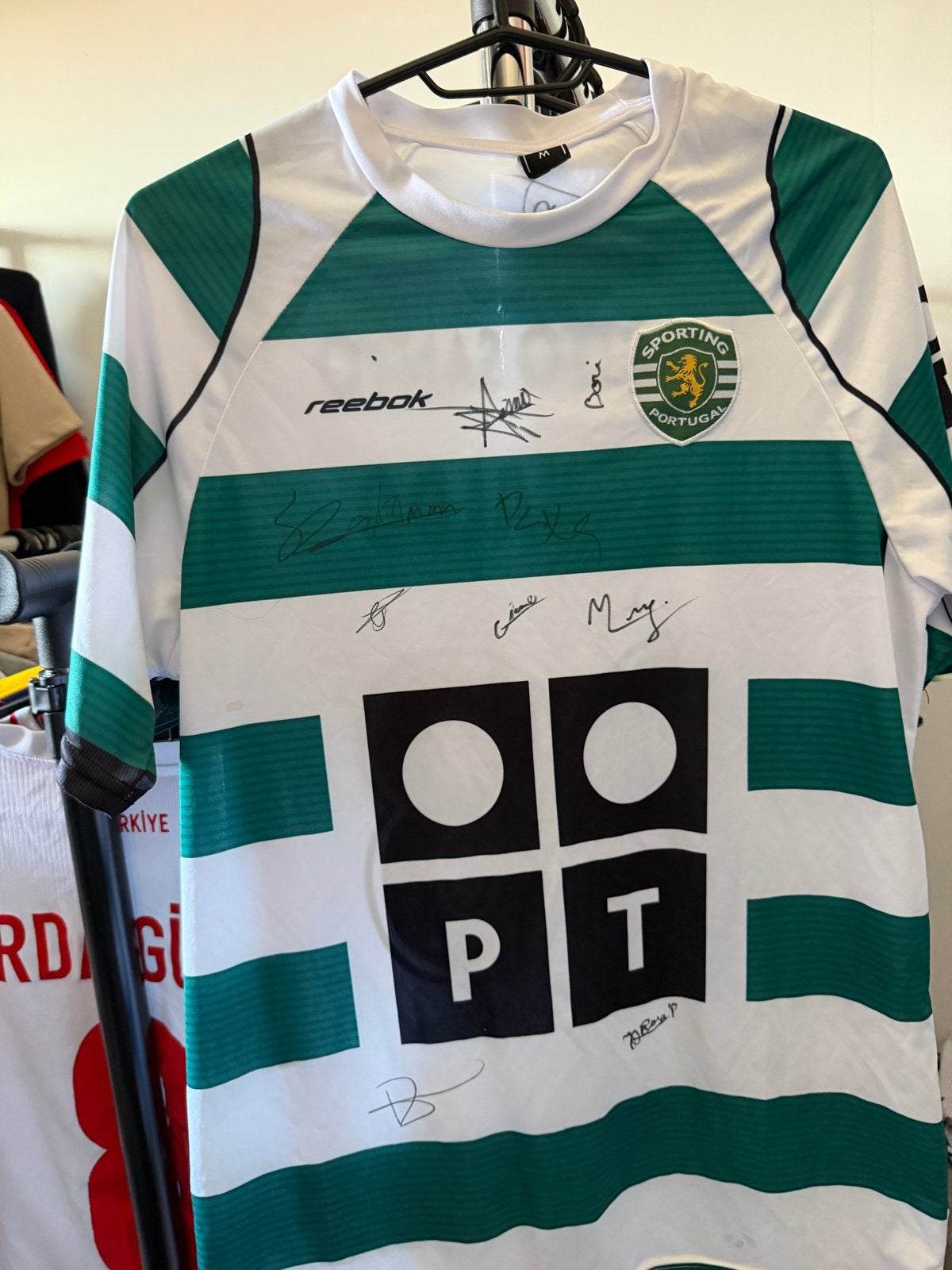 Gesigneerd Sporting Portugal Voetbalshirt, Overige maten, Zo goed als nieuw, Voetbal, Meerkleurig
