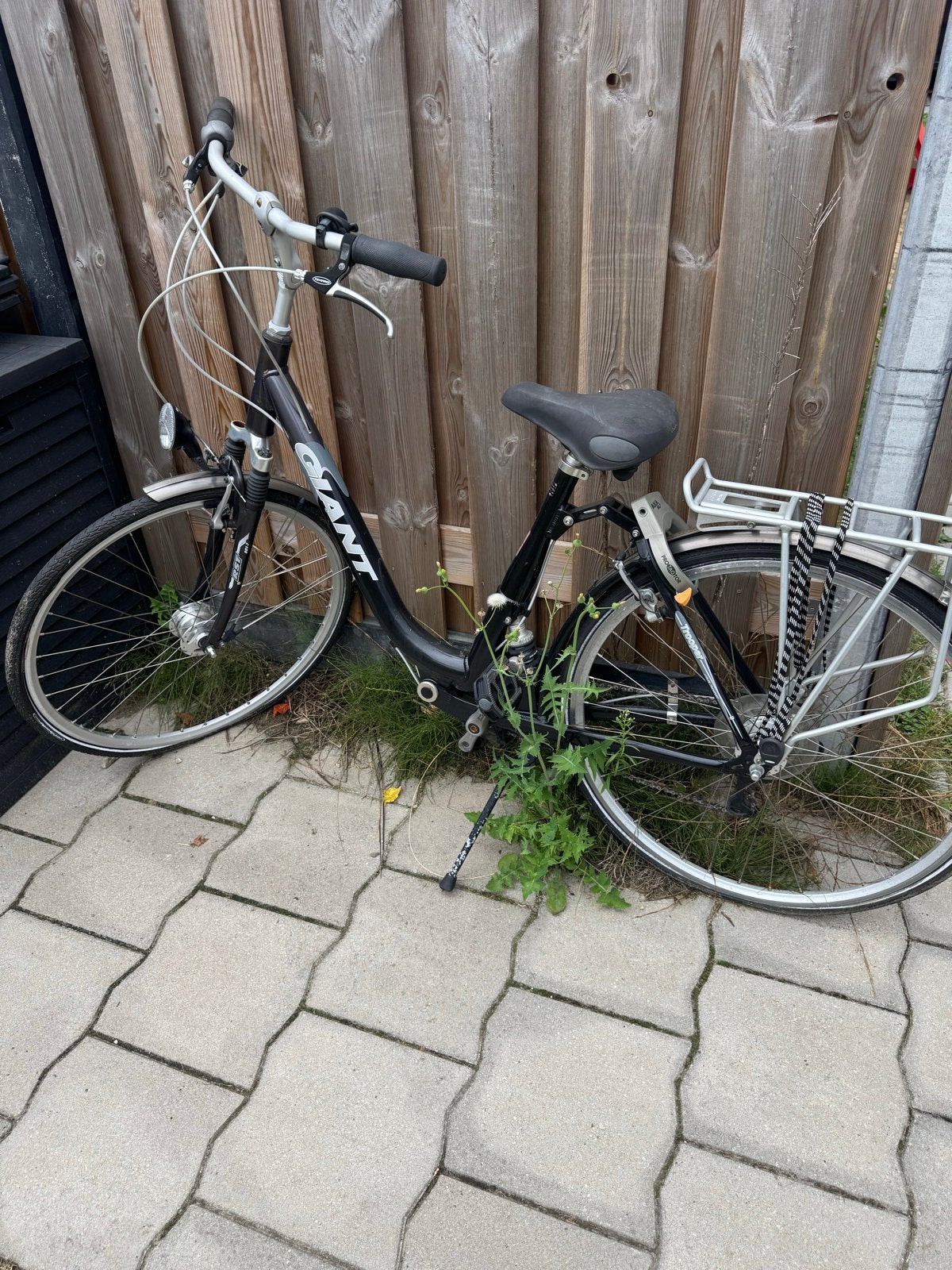 Giant damesfiets, zwart, gebruikt, Fietsen en Brommers, Velgrem, Versnellingen, 53 tot 56 cm, Gebruikt