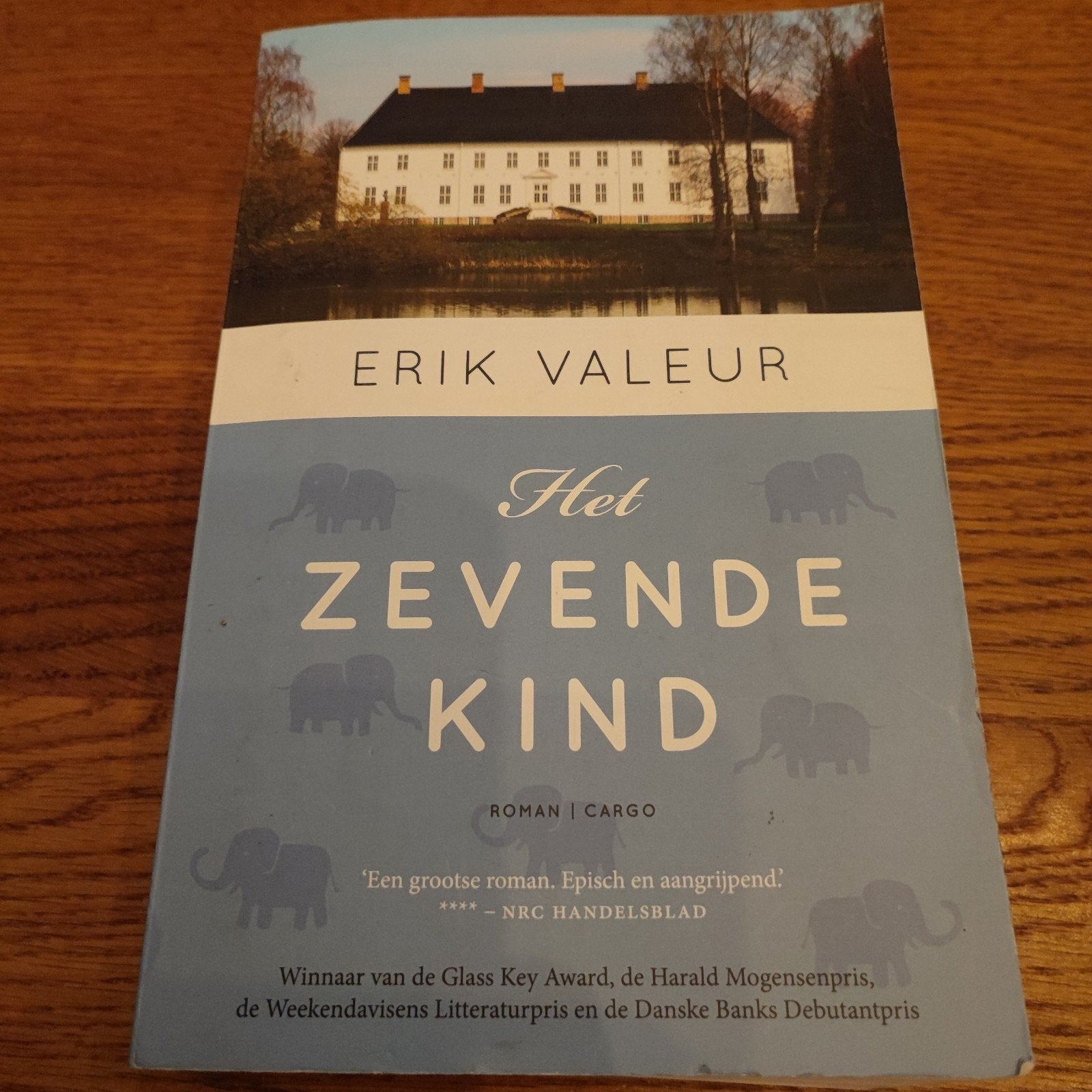 Het Zevende Kind - Erik Valeur, Ophalen of Verzenden, Gelezen, Erik Valeur
