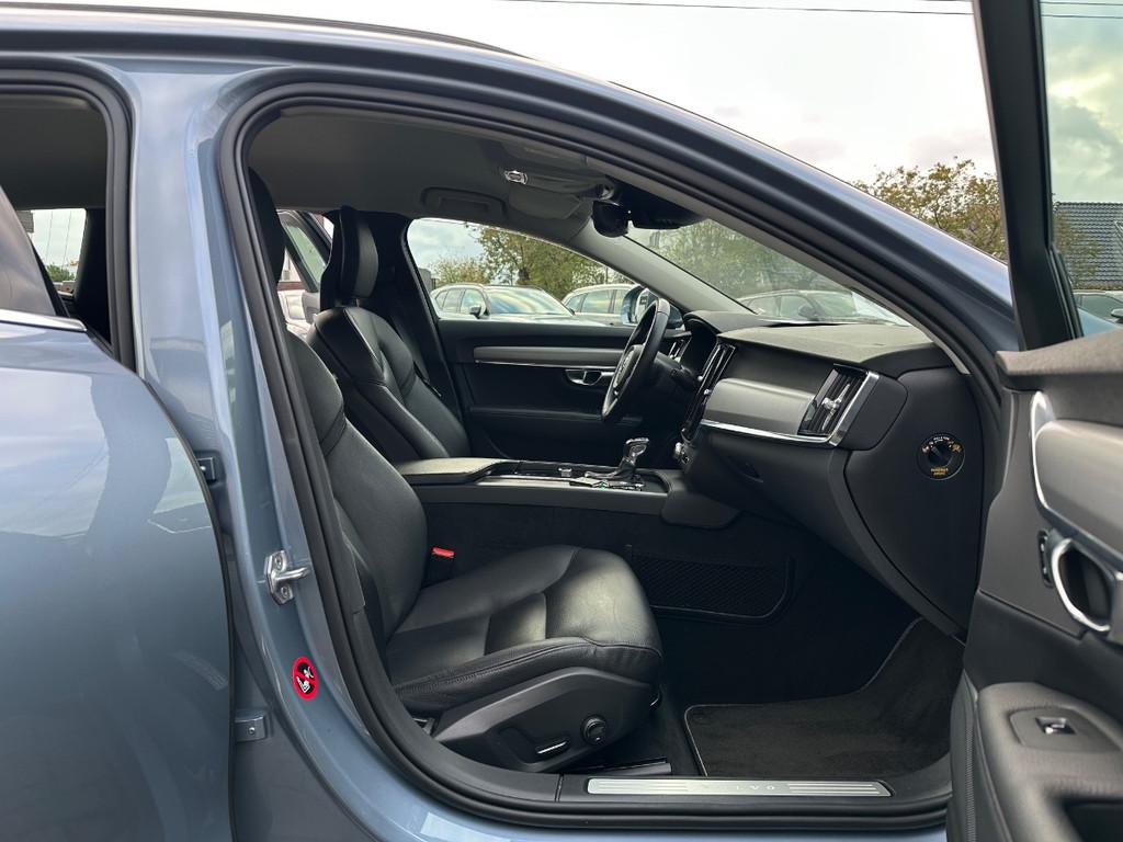 Volvo V90 2.0 T5 AUT Geartronic | Momentum | Leer | Navi, 15 km/l, Euro 6, 1969 cc, Blauw