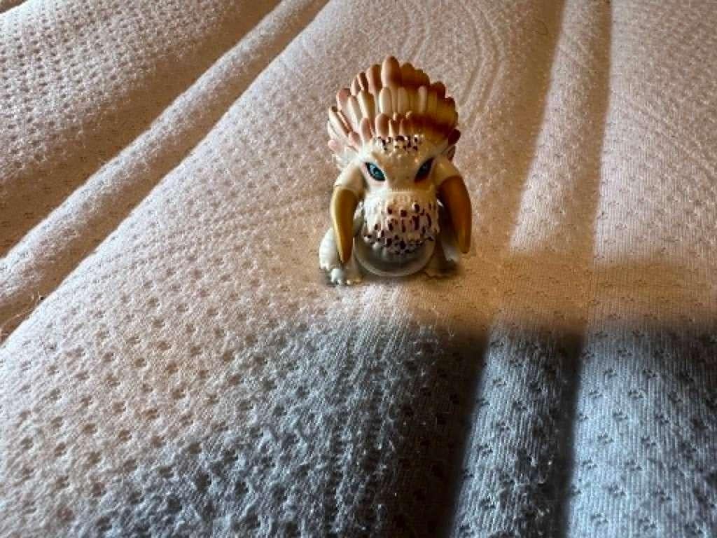 hoe tem je een draak,Bewilderbeast, Ophalen of Verzenden, Zo goed als nieuw