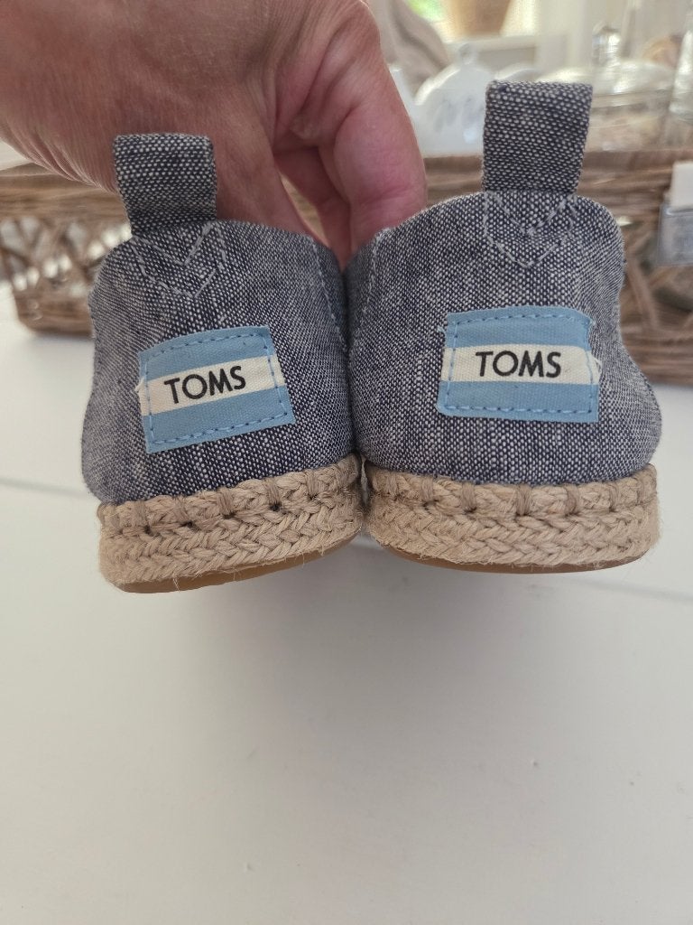 Nieuw   toms instappers   mt 37, Blauw, Instappers, Nieuw, Ophalen of Verzenden
