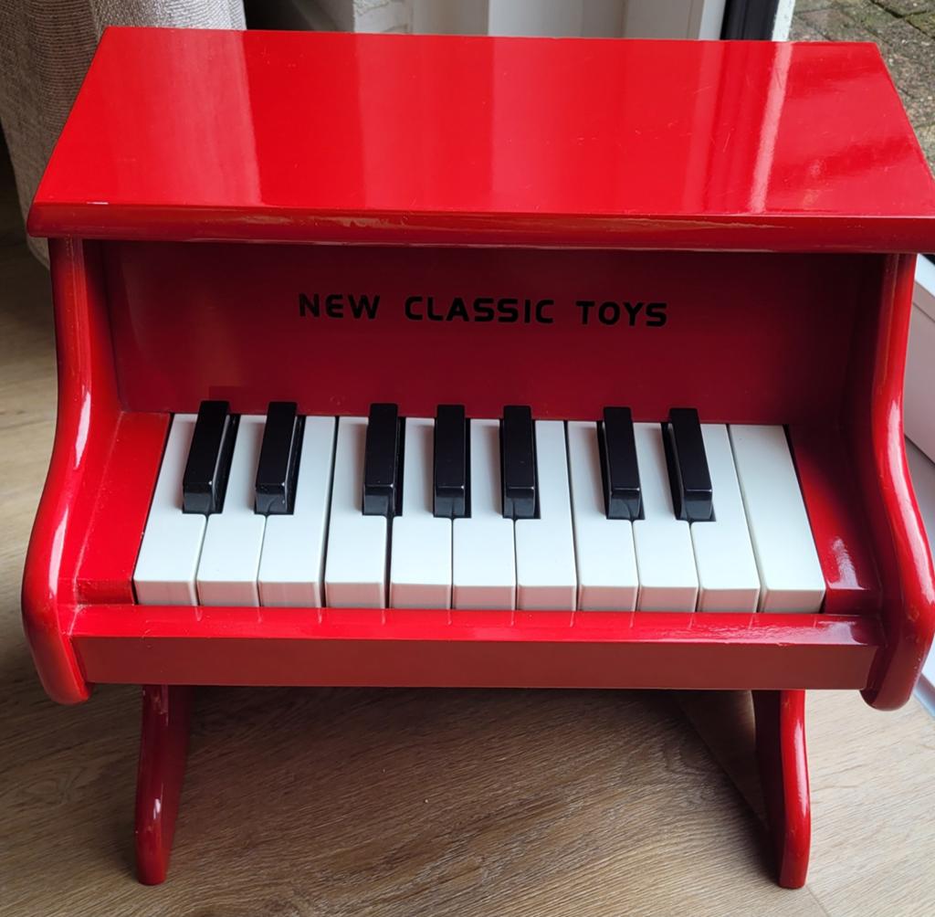 Houten kinderpiano New Classic Toys, Ophalen of Verzenden, Gebruikt, Zwart