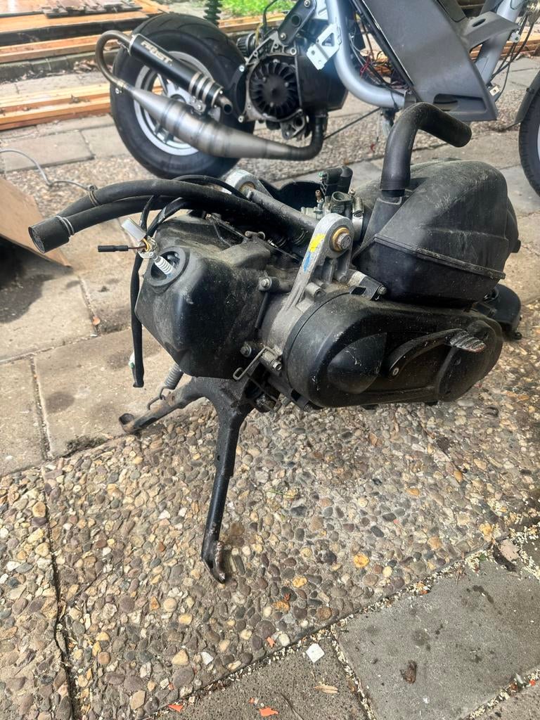 Peugeot Horizontaal blok 50cc brom origineel Ludix, Fietsen en Brommers, Ophalen, Gebruikt, Blok, Peugeot