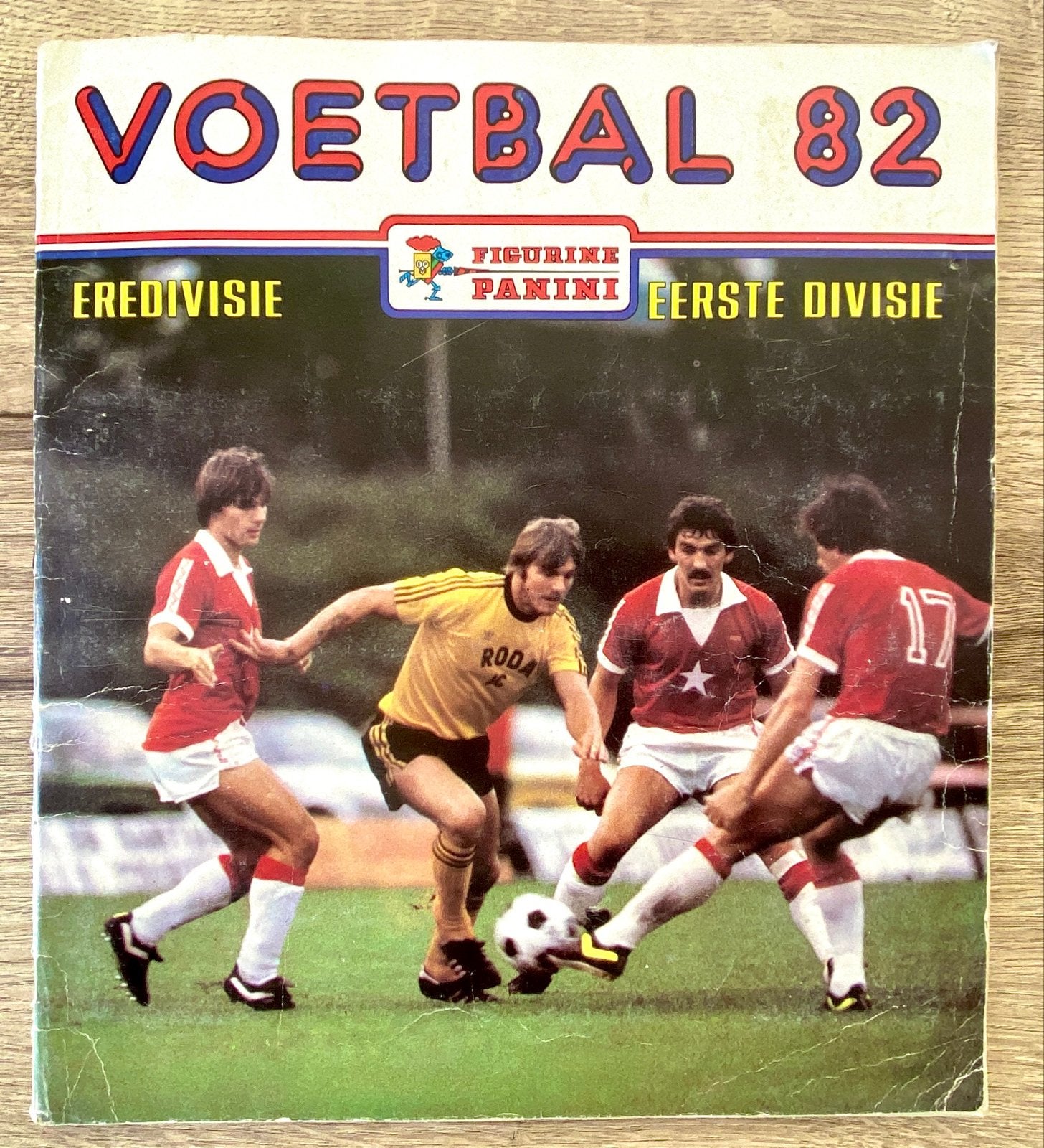 Panini Voetbal 82 Stickerboek - Compleet, Verzamelen, Ophalen of Verzenden, Gebruikt, Overige binnenlandse clubs, Boek of Tijdschrift