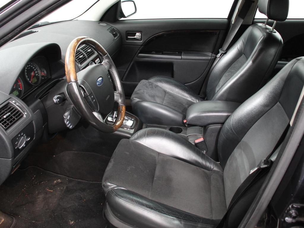 Ford Mondeo Wagon 2.5 V6 Ghia Executive Handel/Export ! Half, Auto's, Ford, Automatische klimaatregeling, 1445 kg, Zwart, 170 pk