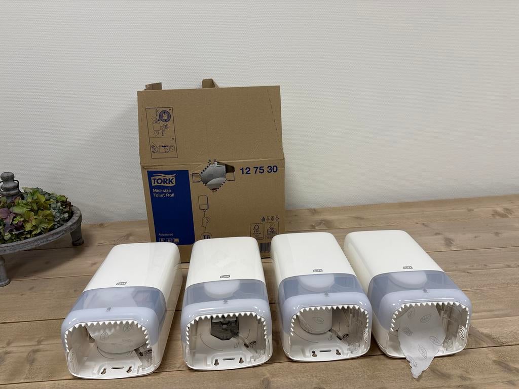 TorkToiletrolhouders met toiletrollen, Ophalen of Verzenden, Gebruikt