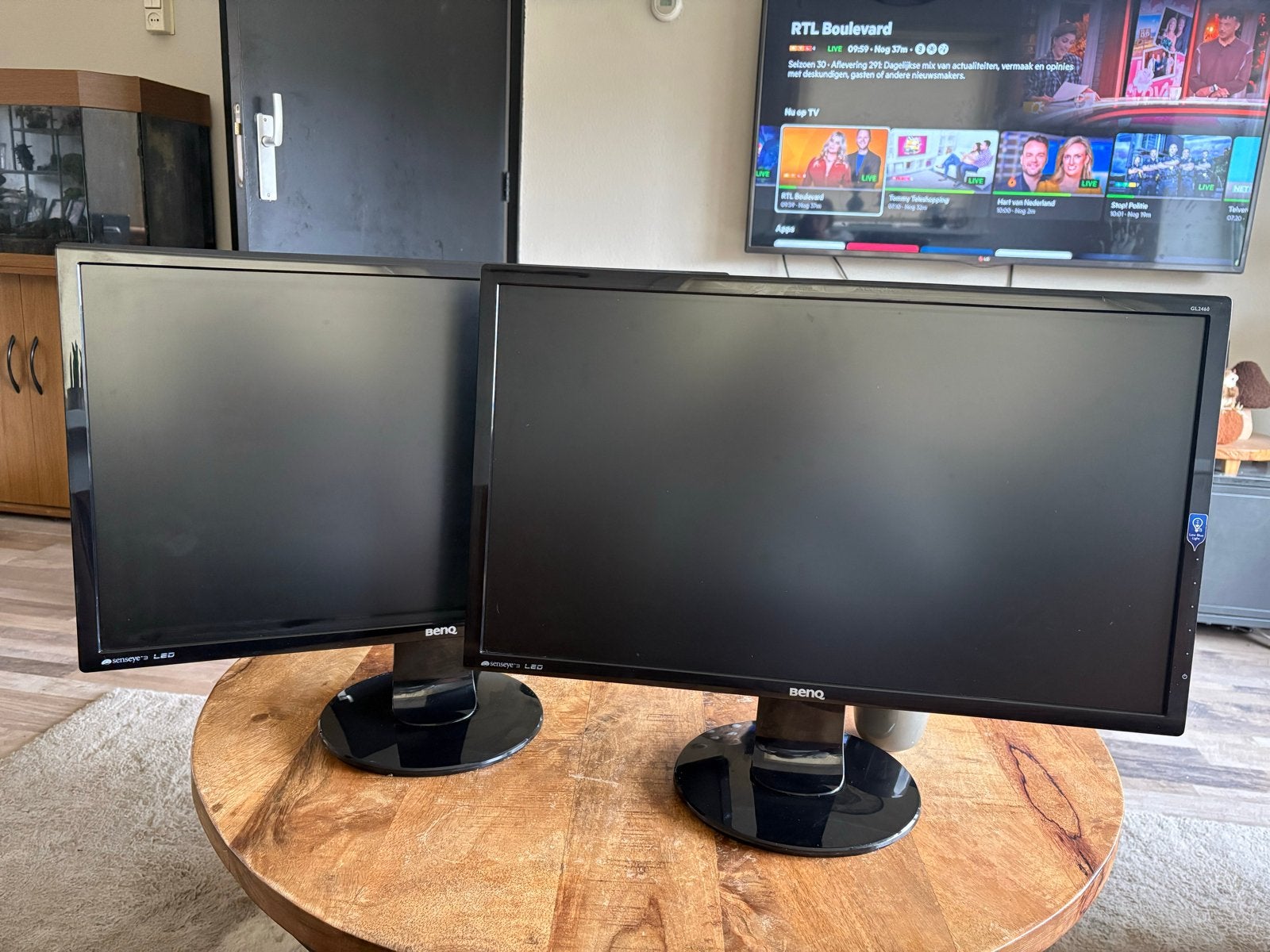 2x BenQ GL2460 24 inch Full HD LED monitoren, Computers en Software, Kantelbaar, Full HD, 60 Hz of minder, Ophalen
