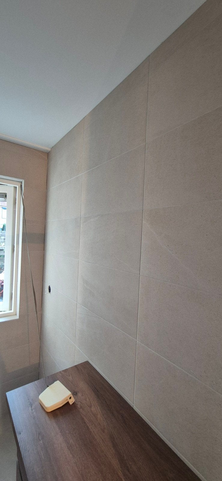 Beige wand- en vloertegels voor badkamer/toilet, Ophalen, 40 tot 60 cm, Keramiek, Nieuw