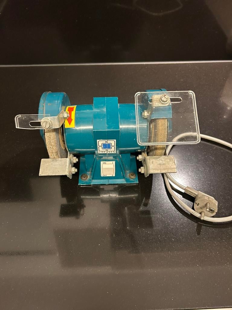 Tafelslijpmachine, Doe-het-zelf en Verbouw, Gereedschap | Slijpmachines, Ophalen of Verzenden, Gebruikt, Minder dan 700 watt, Werkbankslijpmachine