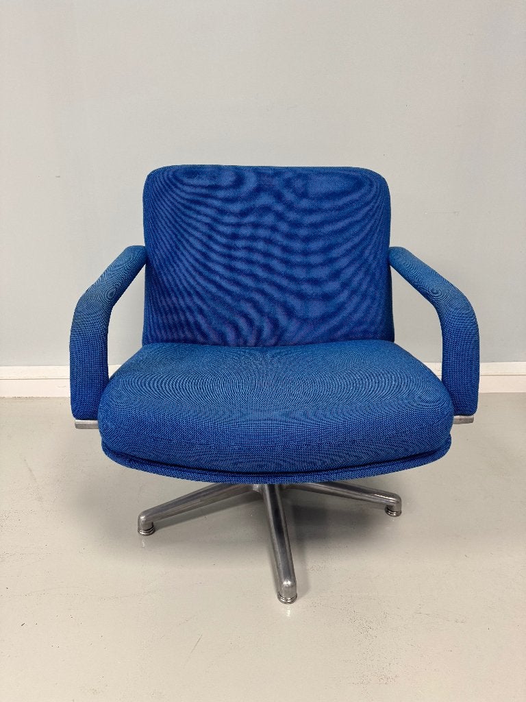 Vintage fauteuil Artifort by Geoffrey Harcourt., Huis en Inrichting, Fauteuils, Ophalen, Gebruikt, 75 tot 100 cm, Stof