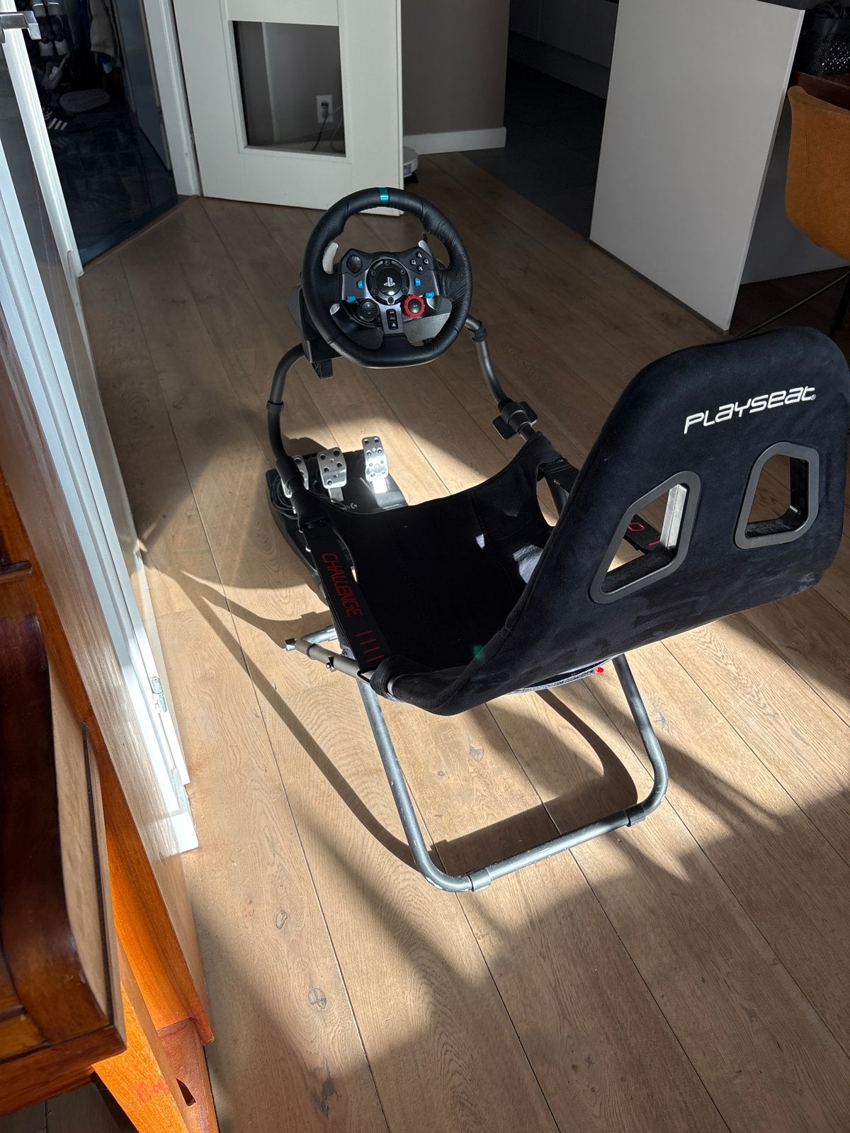 Foto 5 van Logitech G29 met Playseat Challenge en Shifter