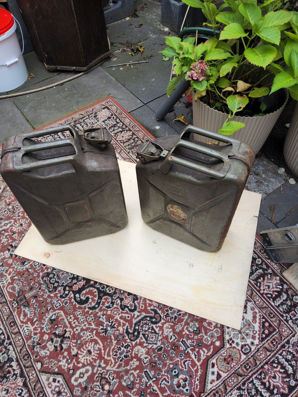 benzine kan jerrycan leger vintage, Ophalen of Verzenden