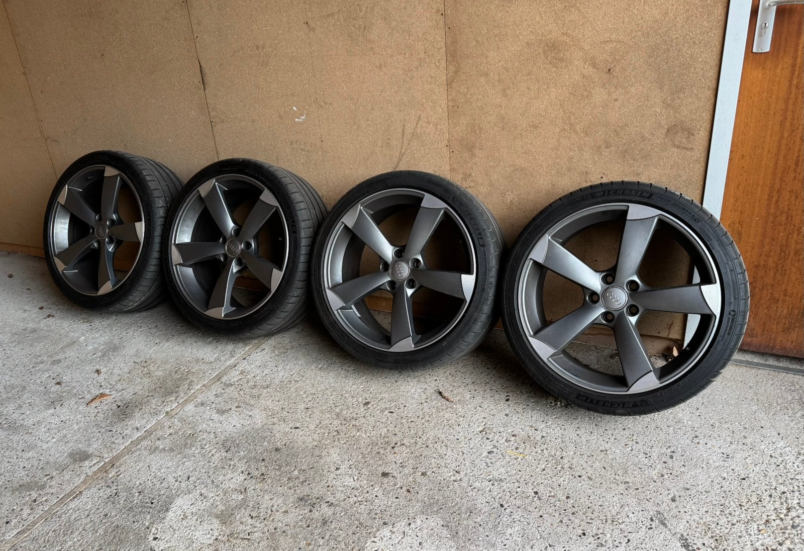 Audi 19 inch rotor velgen (niet origineel) 255 35 R19, Gebruikt, 255 mm, Banden en Velgen, Personenwagen