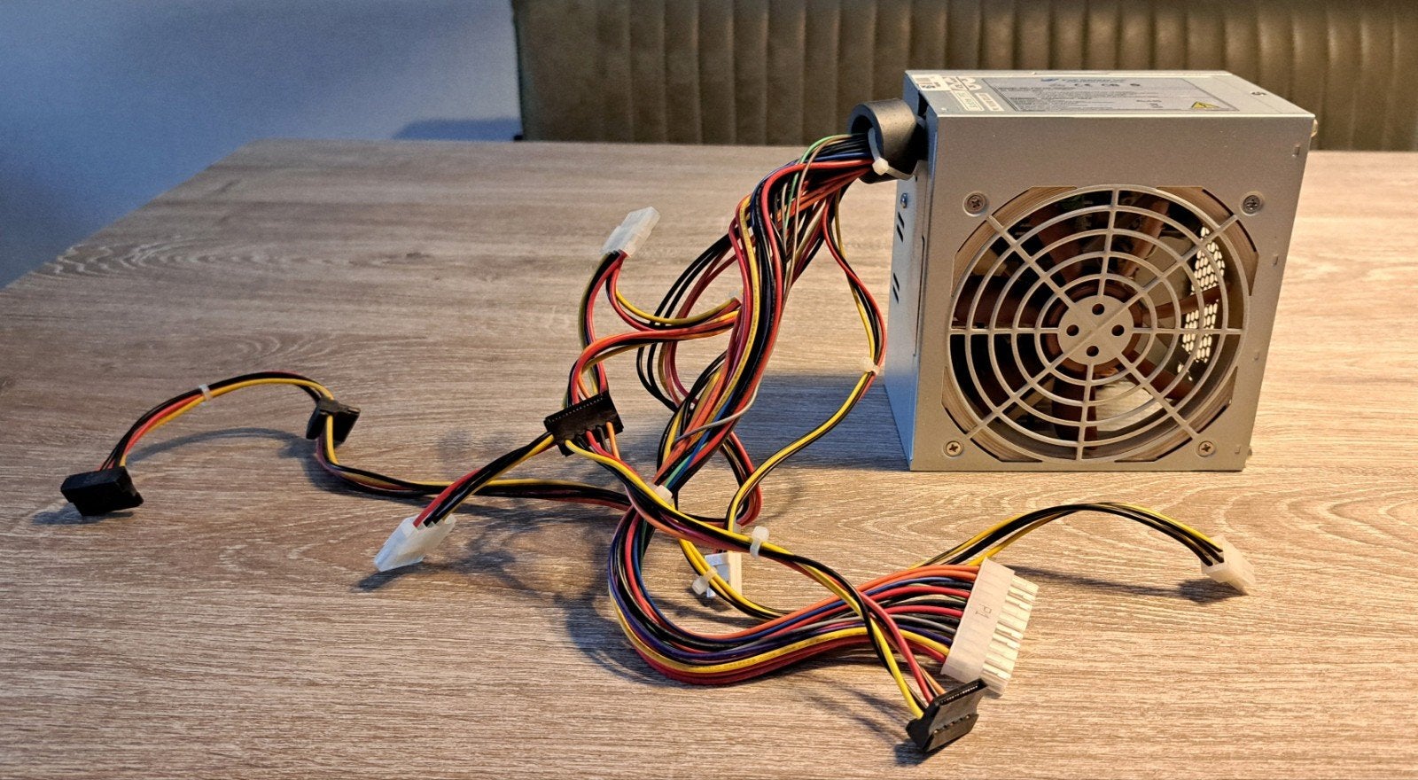 PC Voeding (PSU) 350W - FSP350-60EMDN, Computers en Software, Interne voedingen, Ophalen of Verzenden, Gebruikt