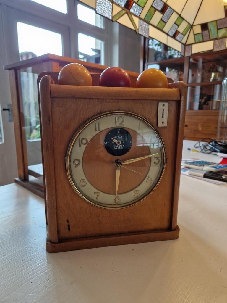 Vintage Biljartklok met ballen - Curado, Antiek en Kunst, Ophalen